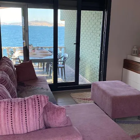 House Апартаменты *